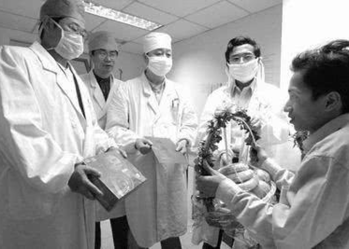 黄杏初感染之谜,首例SARS患者溯源与未解疑云 黄杏初感染之谜,首例SARS患者溯源与未解疑云