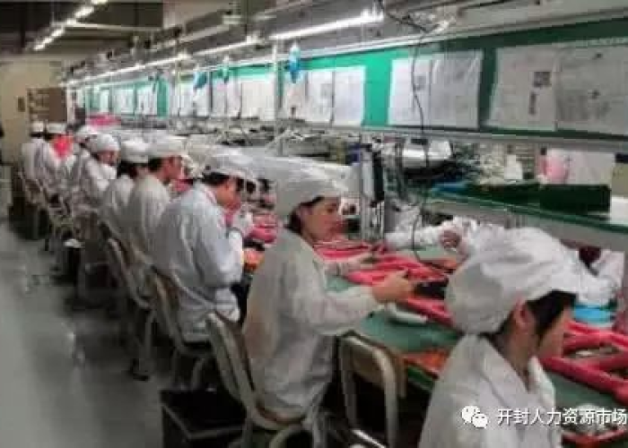 富士康郑州园区最新动态,产能优化与员工关怀并进,打造智能制造新标杆 富士康郑州园区最新动态,产能优化与员工关怀并进,打造智能制造新标杆