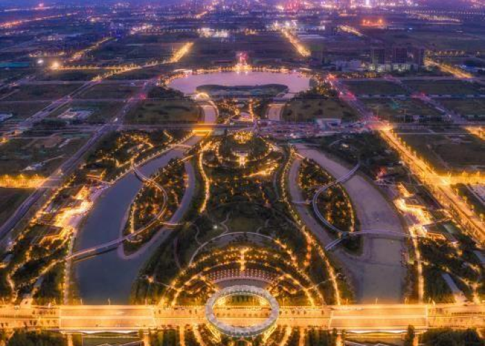 郑州静默七日,一座城的暂停与两千颗心的重启 郑州静默七日,一座城的暂停与两千颗心的重启