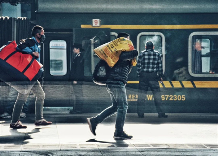 春节返乡人员须,从归途到归心,一场流动中国的深度叩问 春节返乡人员须,从归途到归心,一场流动中国的深度叩问