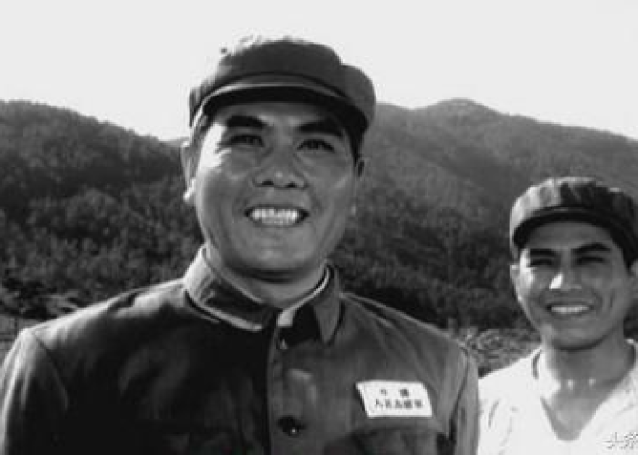 解放金铃货车,中国物流革新的可靠伙伴与时代象征 解放金铃货车,中国物流革新的可靠伙伴与时代象征