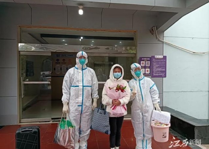 疫情高峰时间表再更新,后疫情时代的波峰浪谷与个体防护新思辨 疫情高峰时间表再更新,后疫情时代的波峰浪谷与个体防护新思辨