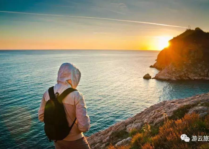 五一跨省出行全透视,自由与风险的现实博弈,你的行囊该往何方? 五一跨省出行全透视,自由与风险的现实博弈,你的行囊该往何方?