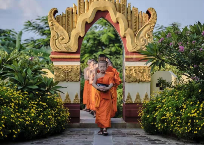 边城瑞丽迎来复苏暖流,口岸经济回暖,文旅产业注入新活力 边城瑞丽迎来复苏暖流,口岸经济回暖,文旅产业注入新活力