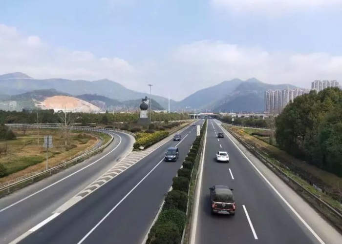 北京昨日新增本土贰壹例，疫情防控下的挑战与应对