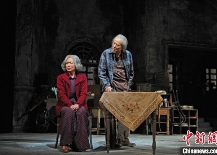 房卡必备教程“微信斗牛房卡找谁买”房卡链接获取