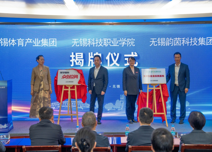 过年提前封城，一场未雨绸缪的公共健康保卫战