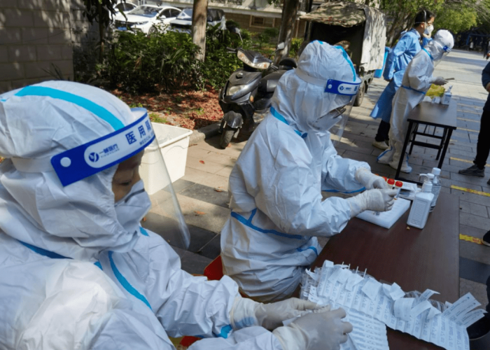 白云之下,核酸之上,一座超大城市行政区的非常七日纪 白云之下,核酸之上,一座超大城市行政区的非常七日纪