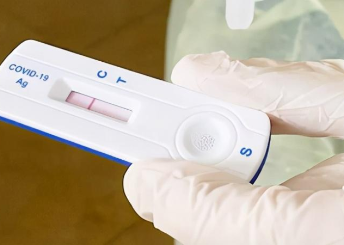 北京中风险地区降至肆个，精准防控下的城市复苏之路