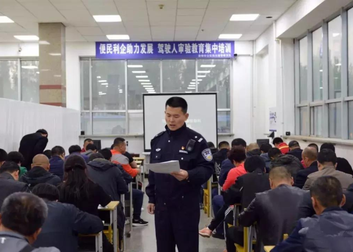 小型车辆年检新规重磅出台,便民利企与安全监管的双赢变革 小型车辆年检新规重磅出台,便民利企与安全监管的双赢变革