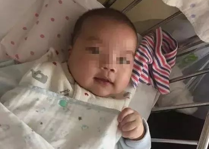 上海儿童医院门口的无声哭泣,谁为弃婴的未来买单? 上海儿童医院门口的无声哭泣,谁为弃婴的未来买单?