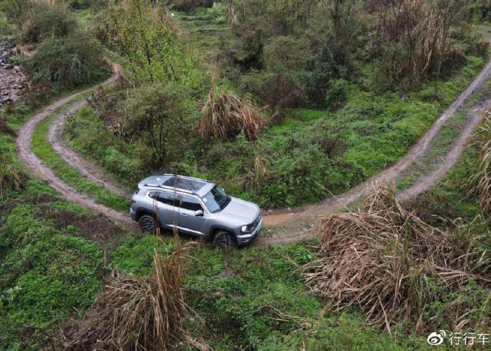 20万的越野,在钢筋水泥的夹缝中,豢养山川湖海 20万的越野,在钢筋水泥的夹缝中,豢养山川湖海