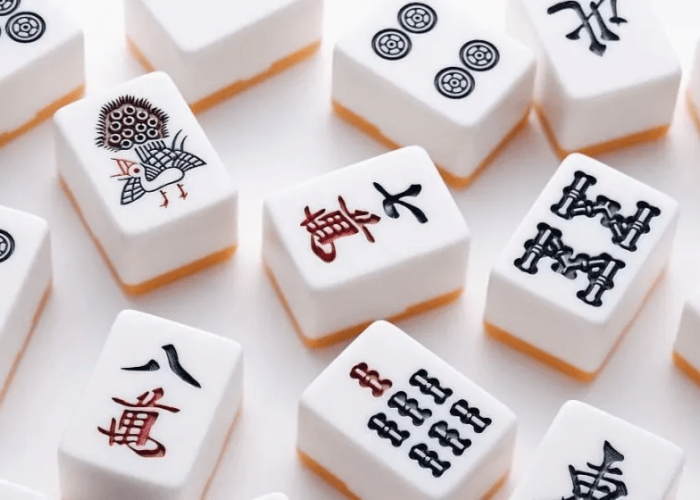 一表人才二套西装三杯酒四圈麻将，现代社交场域的生存寓言