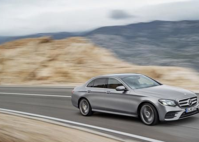 奔驰E级新款价格解析,豪华与科技的完美融合,值得入手吗? 奔驰E级新款价格解析,豪华与科技的完美融合,值得入手吗?