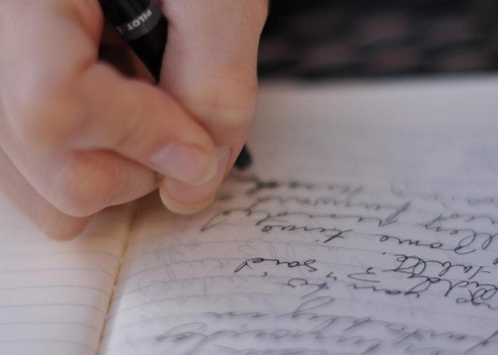 山城战疫纪实，重庆新冠状病毒疫情公布机制的多维透视与演进历程