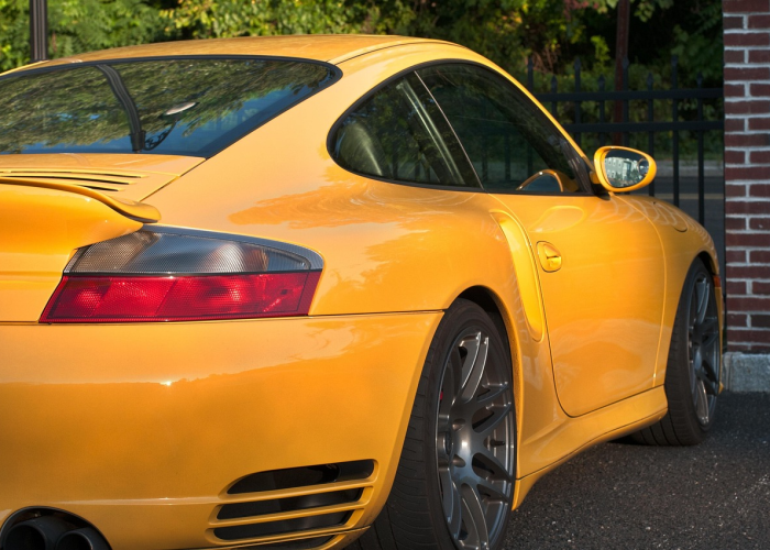 保时捷卡宴每公里油耗成本大揭秘，豪华SUV的燃油经济性究竟如何？