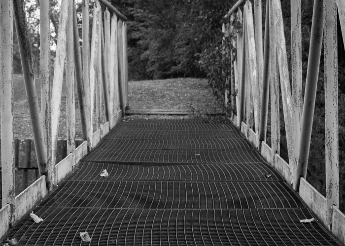 新冠安全距离,那几米之间,丈量的是文明与生命的尺度 新冠安全距离,那几米之间,丈量的是文明与生命的尺度