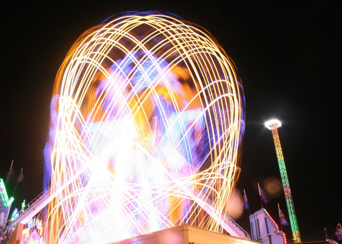 给大家讲解“微信牛牛房卡多少钱”房卡详细充值