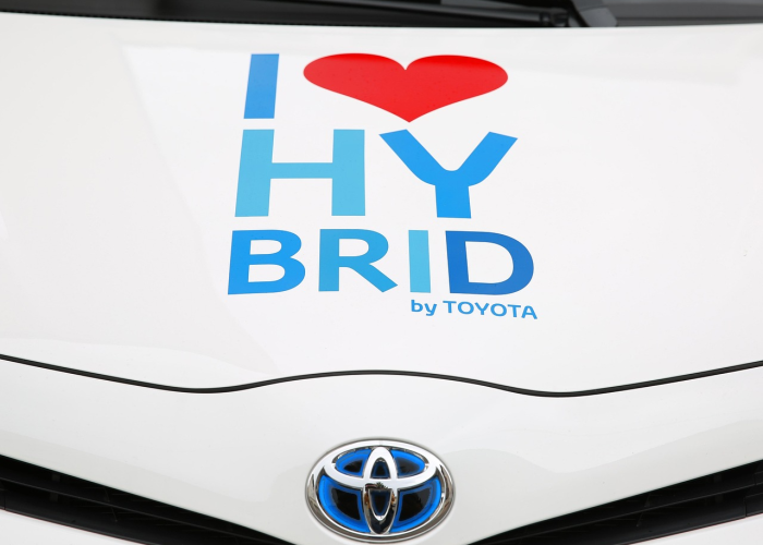 奔驰油电混合动力汽车,豪华与可持续的完美融合 奔驰油电混合动力汽车,豪华与可持续的完美融合