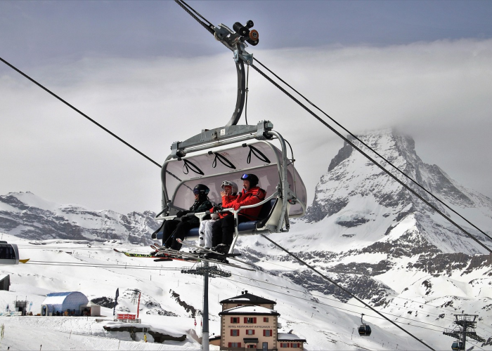 广东疫情闪电战,传播速度为何如此迅猛?背后真相与应对策略全解析 广东疫情闪电战,传播速度为何如此迅猛?背后真相与应对策略全解析