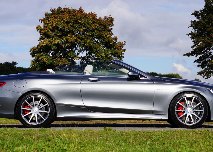 奔驰A级到底怎么样?深度解析这款豪华入门轿车的真实面貌 奔驰A级到底怎么样?深度解析这款豪华入门轿车的真实面貌