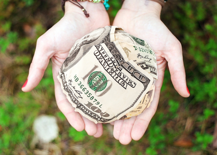 房卡必备教程“微信群牛牛房卡多少钱”房卡详细充值