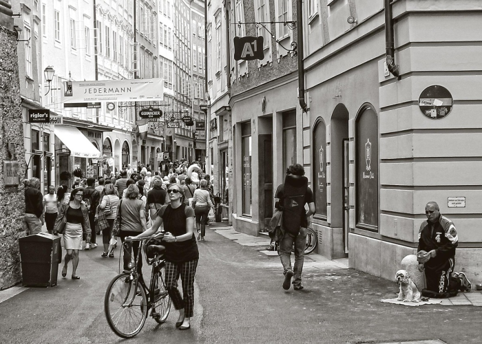 昔日战友今何在？再忆英雄联盟多玩盒子的兴衰与官方下载的迷思