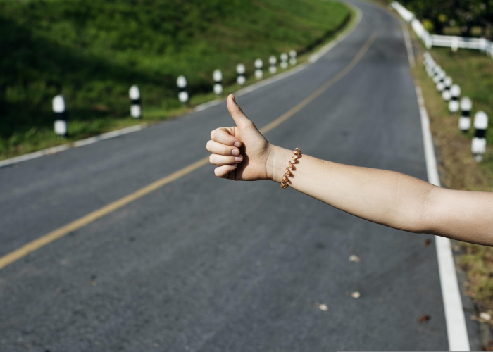 清明,不止于哀思,一场关于生活的深度叩问 清明,不止于哀思,一场关于生活的深度叩问