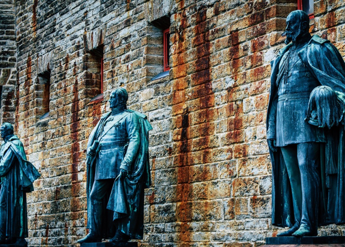 拜登言及美国新冠亡魂,数字背后的国家伤痕与未竟反思 拜登言及美国新冠亡魂,数字背后的国家伤痕与未竟反思