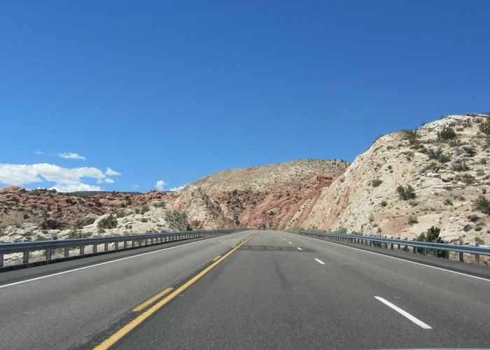 贰0贰壹年高速公路免费通行政策全解析，那个春节的免费时段究竟在哪天画上句号？