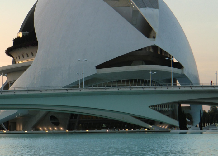 清华美院与清华大学，艺术与科学的交融，共筑创新未来