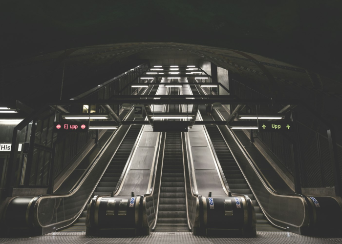 虹桥火车站赶不上车怎么办？绿色通道真的存在吗？独家揭秘！