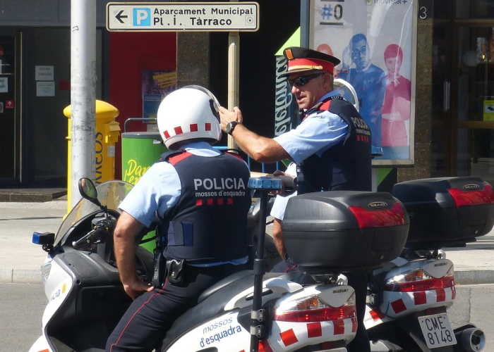 秒懂百科“微信链接炸 金花房卡充值购买”房卡获取方式