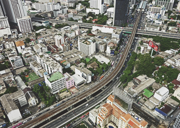 印度第三波疫情警报拉响,专家预测新高峰将至,医疗系统面临严峻考验 印度第三波疫情警报拉响,专家预测新高峰将至,医疗系统面临严峻考验