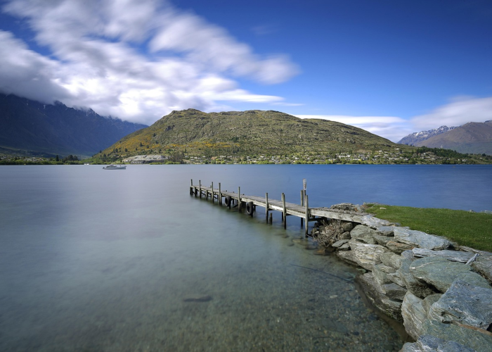 二月十四日高速,一条流淌着当代情感密码的钢铁河流 二月十四日高速,一条流淌着当代情感密码的钢铁河流