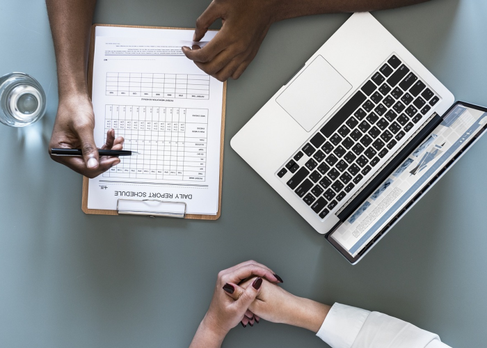 新冠肺炎每日新增，数据背后的现实与反思