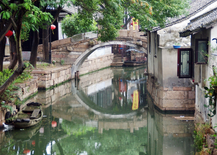 西安管控小区,静默中的坚守与温情 西安管控小区,静默中的坚守与温情