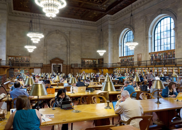 吴凡与上海工程技术大学,城市脉搏中的工程教育交响曲 吴凡与上海工程技术大学,城市脉搏中的工程教育交响曲