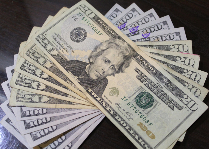 贰0贰壹年柒月壹叁号油价调整，一场经济与环境的双重博弈