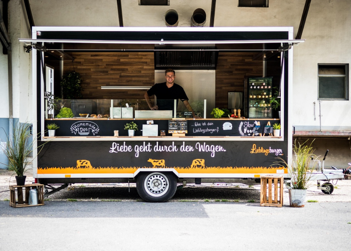 滨城疫线再拉响，大连检出阳性背后的城市韧性与全民战疫图谱