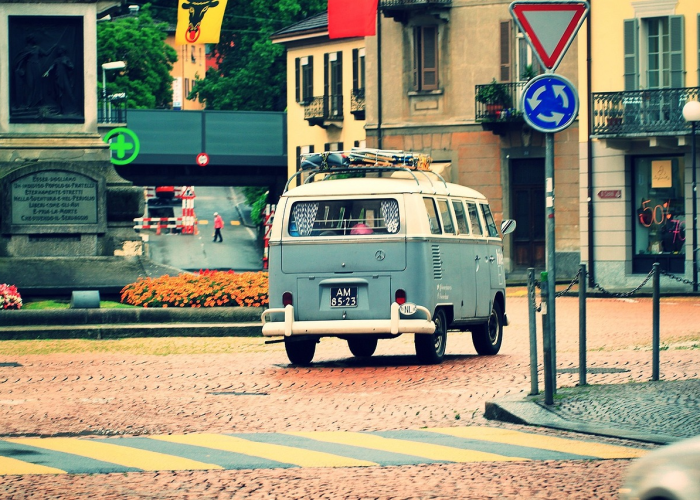 壹壹月壹号提车吉日解析，属兔者运势与选车指南