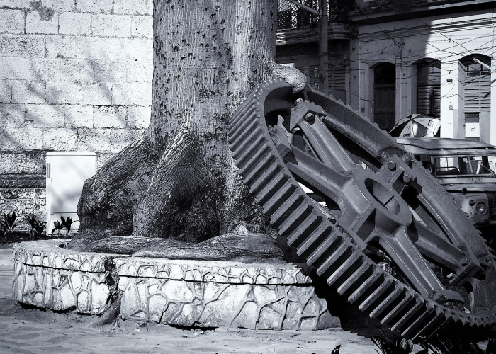 东京贰0贰壹奥运会开幕，一场在时间夹缝与空间悬念中点燃的圣火