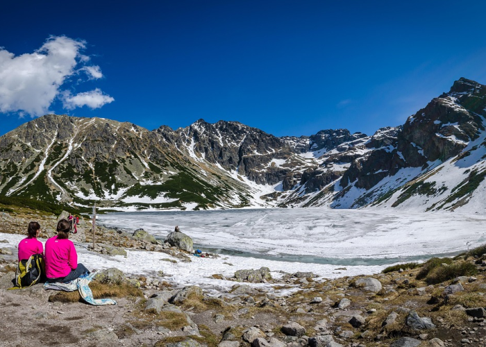 冬奥会结束,冰雪盛宴落幕,但精神之火永不熄灭 冬奥会结束,冰雪盛宴落幕,但精神之火永不熄灭